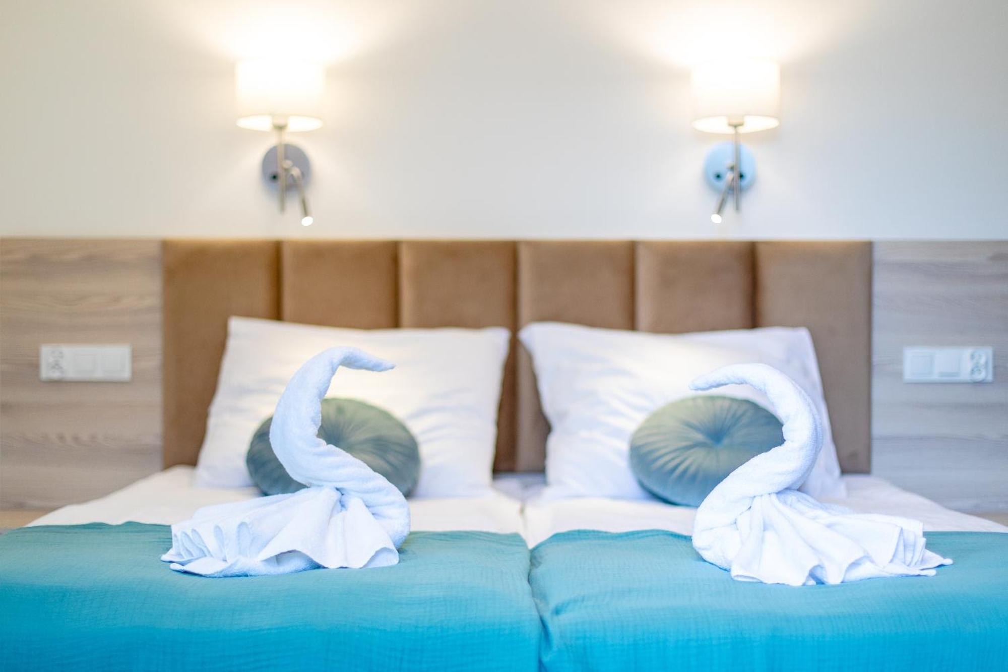 Apartamenty Przy Plazy Z Basenem Z Podgrzewana Woda I Mini Spa - Osrodek Kolonijno-Wczasowy Mewa ニエホジェ エクステリア 写真