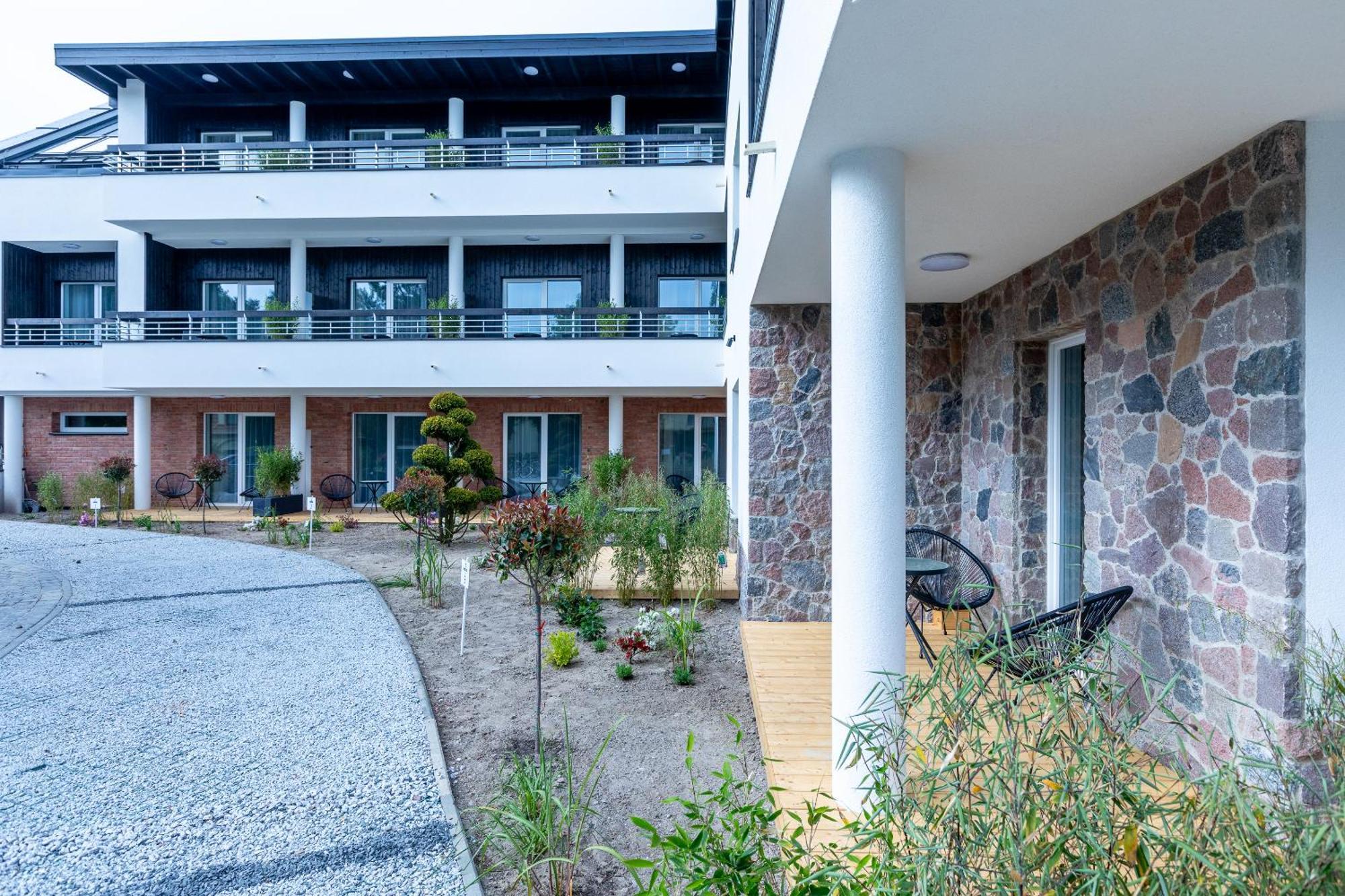 Apartamenty Przy Plazy Z Basenem Z Podgrzewana Woda I Mini Spa - Osrodek Kolonijno-Wczasowy Mewa ニエホジェ エクステリア 写真