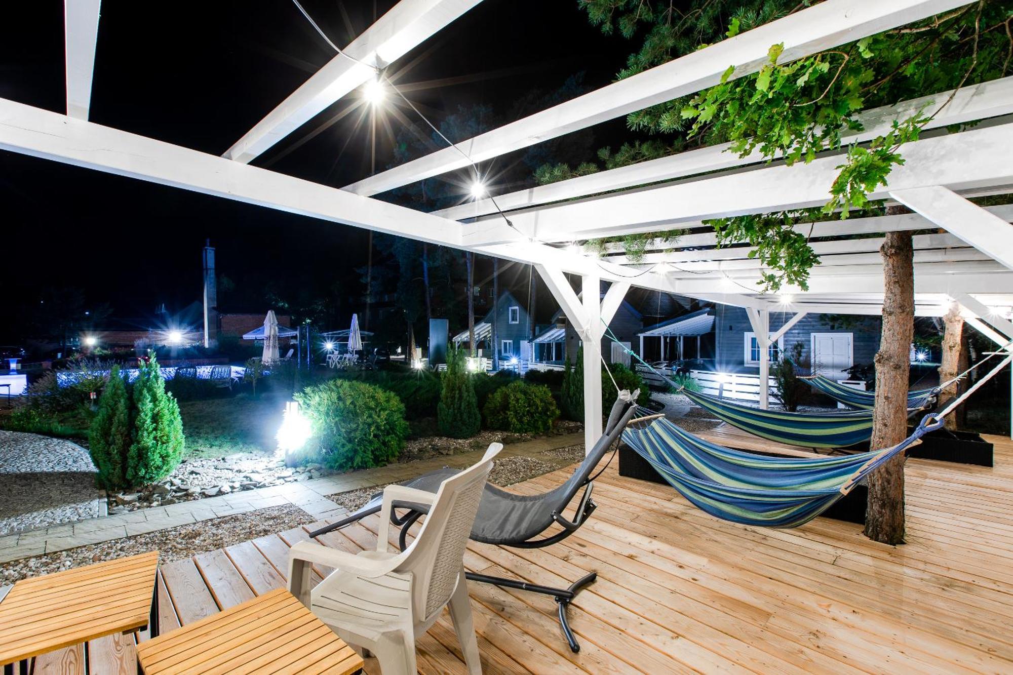 Apartamenty Przy Plazy Z Basenem Z Podgrzewana Woda I Mini Spa - Osrodek Kolonijno-Wczasowy Mewa ニエホジェ エクステリア 写真