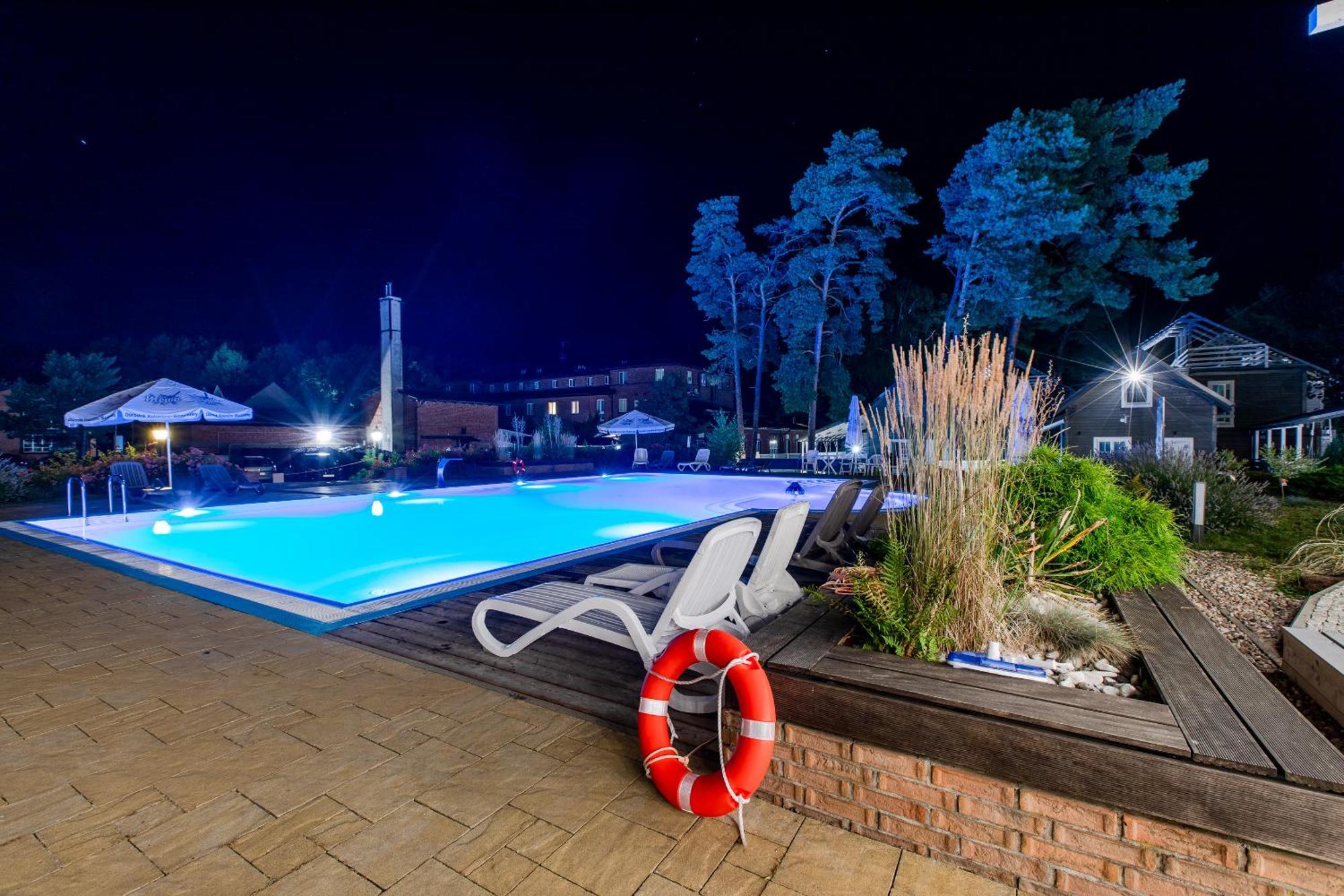 Apartamenty Przy Plazy Z Basenem Z Podgrzewana Woda I Mini Spa - Osrodek Kolonijno-Wczasowy Mewa ニエホジェ エクステリア 写真